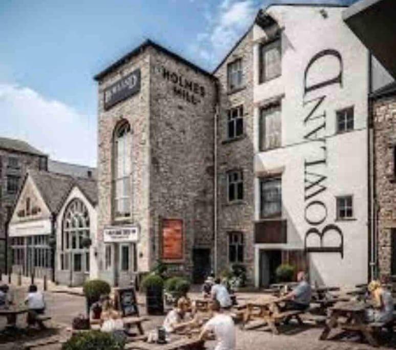 Clitheroe Town Centre Modern 2 Bed Apartment Экстерьер фото